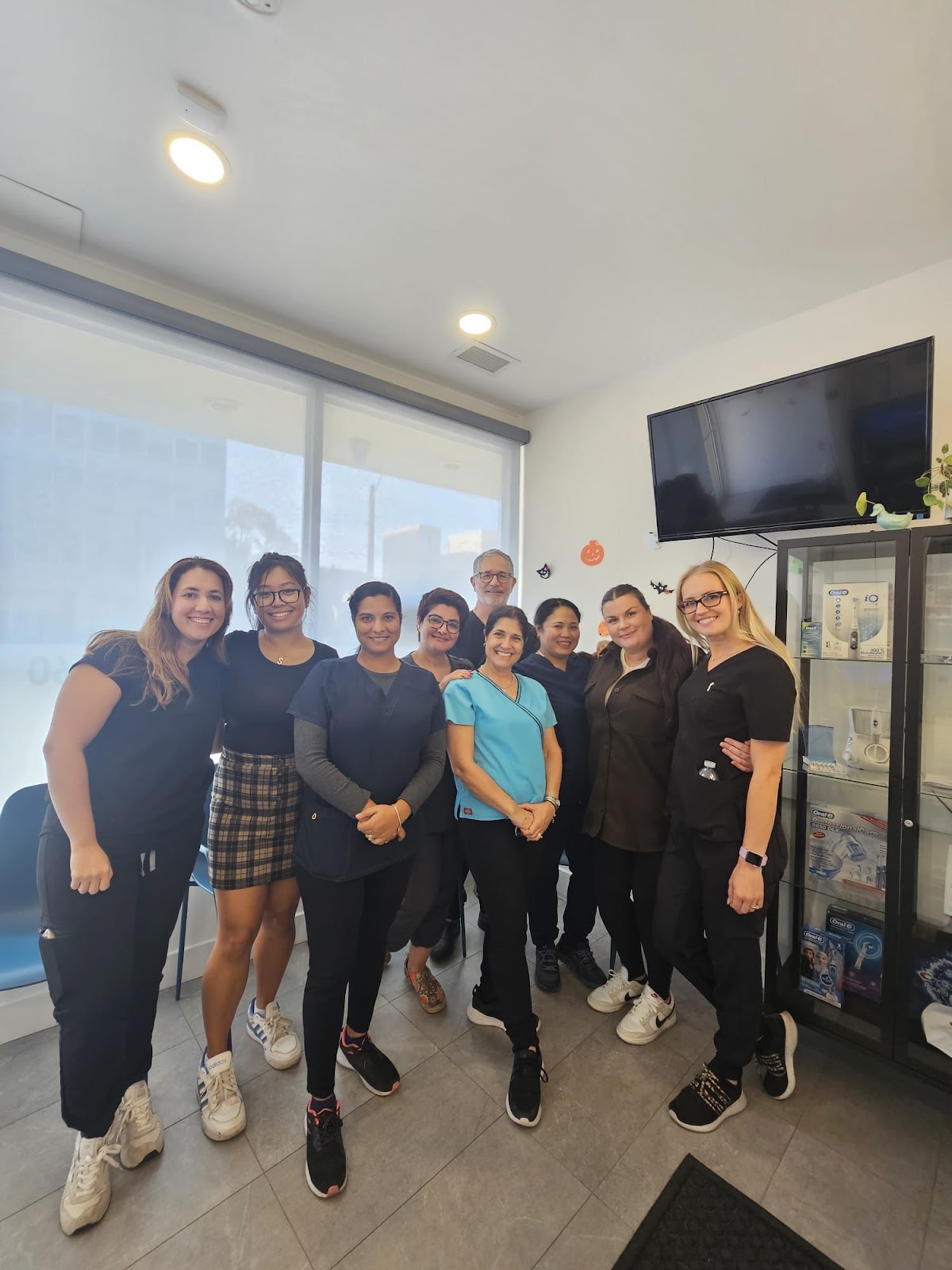 IKC Orthodontics Toronto dental clinic in North York - Photo 1