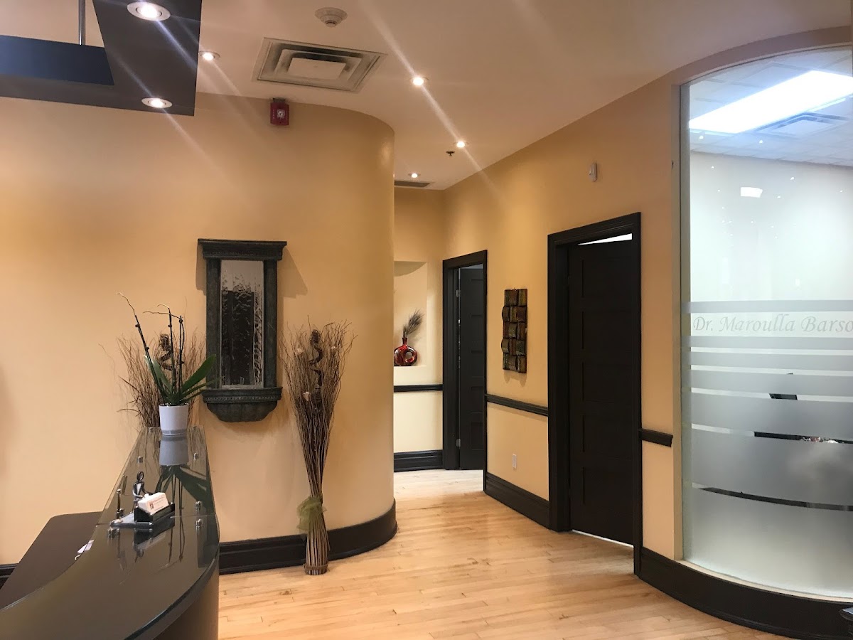 St Raphael's Dental Care dental clinic in Old Toronto - Photo 1
