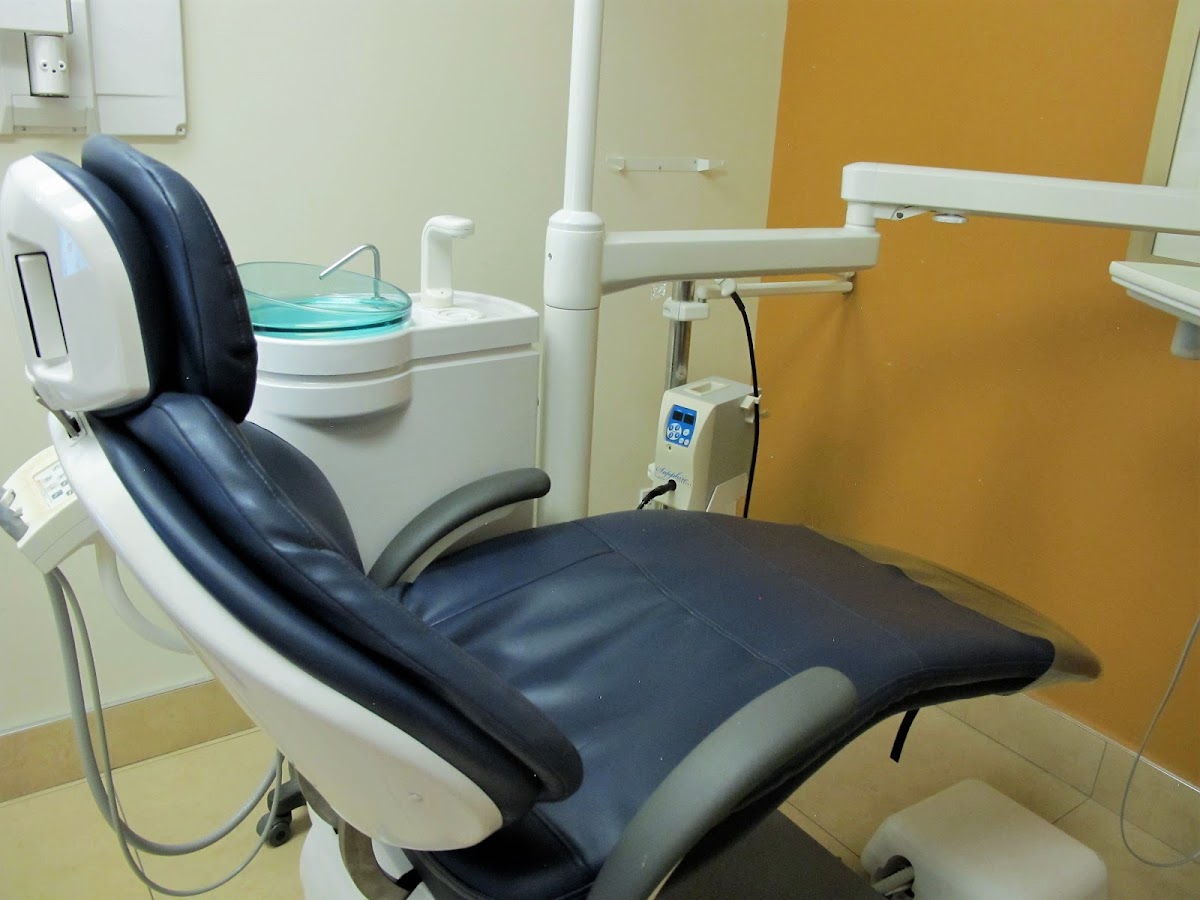 Alliance Dental Clinic dental clinic in Milton - Photo 8
