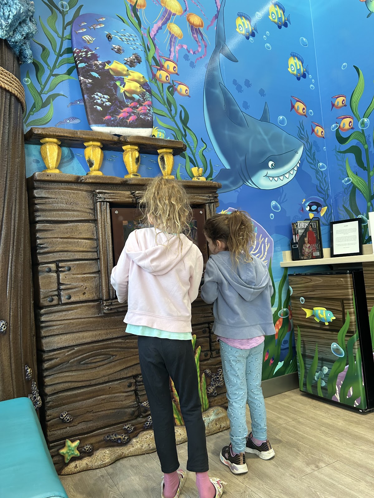 SmileTown Dentistry dental clinic in Langley Township - Photo 10