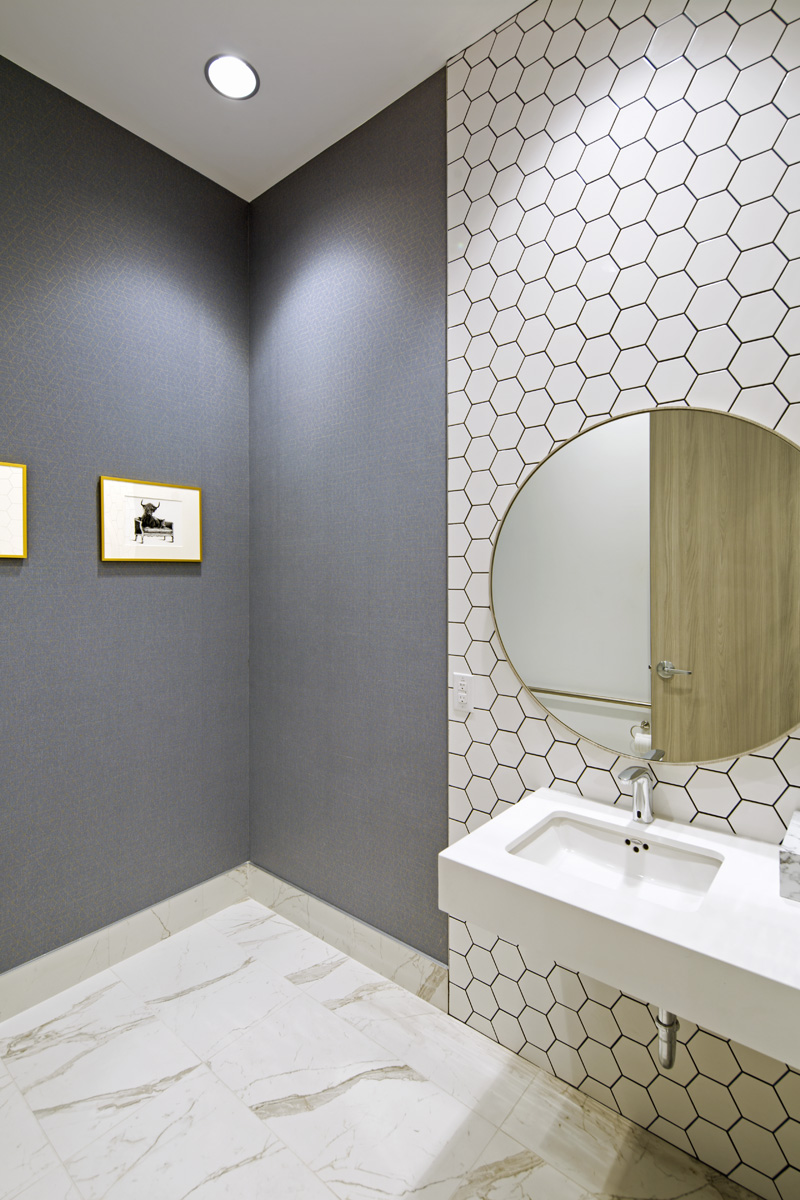 District Family Dental dental clinic in Calgary - Photo 9
