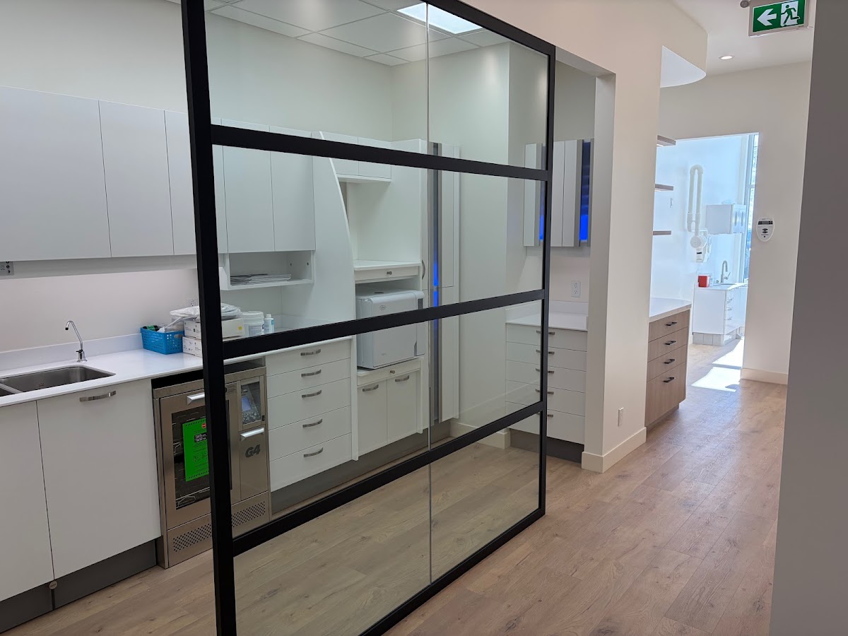 The Dental Land dental clinic in Calgary - Photo 6