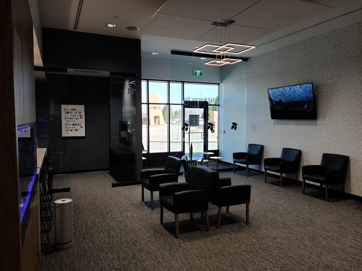 Riverstone Dental - Dr. Ned Price & Dr. Keelan Ellerby dental clinic in Red Deer - Photo 3