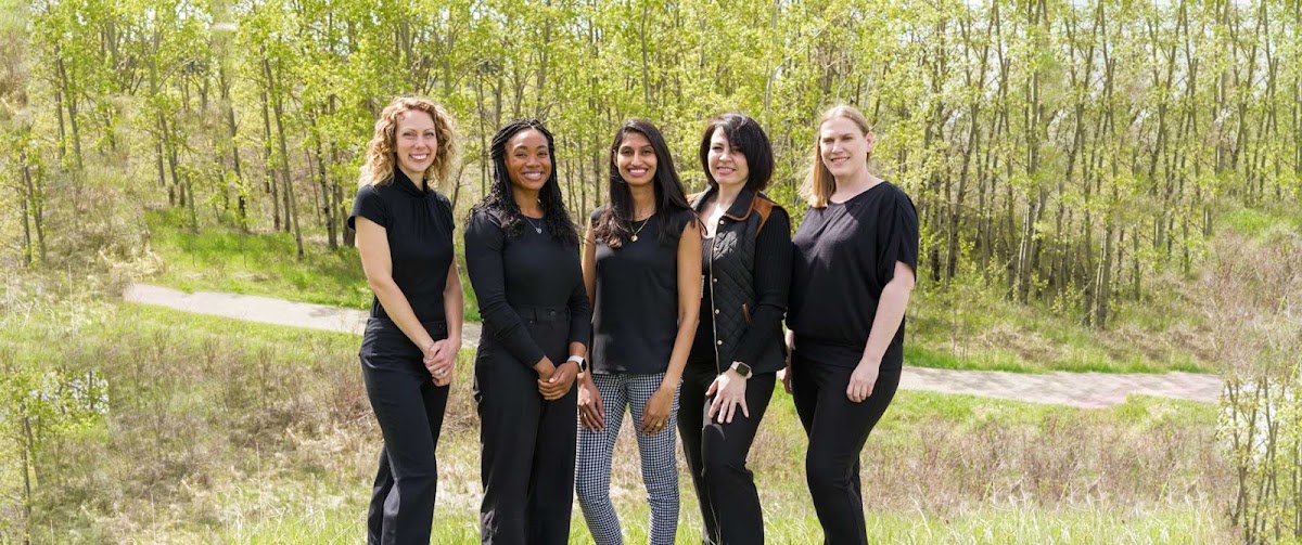 Luna Dental dental clinic in Calgary - Photo 1