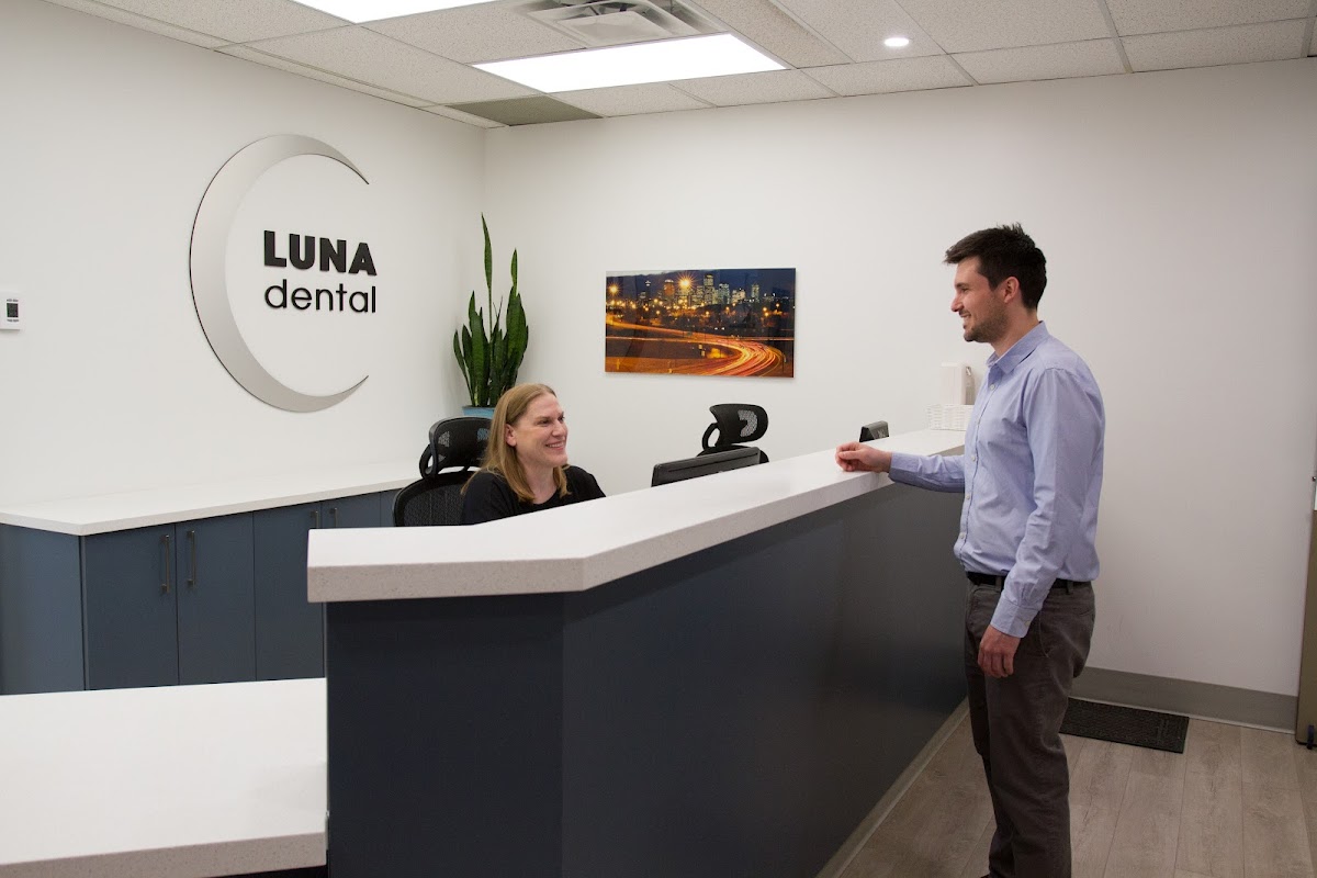 Luna Dental dental clinic in Calgary - Photo 4