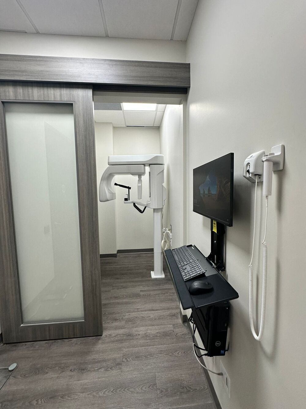 Calgary South Dental dental clinic in Calgary - Photo 8