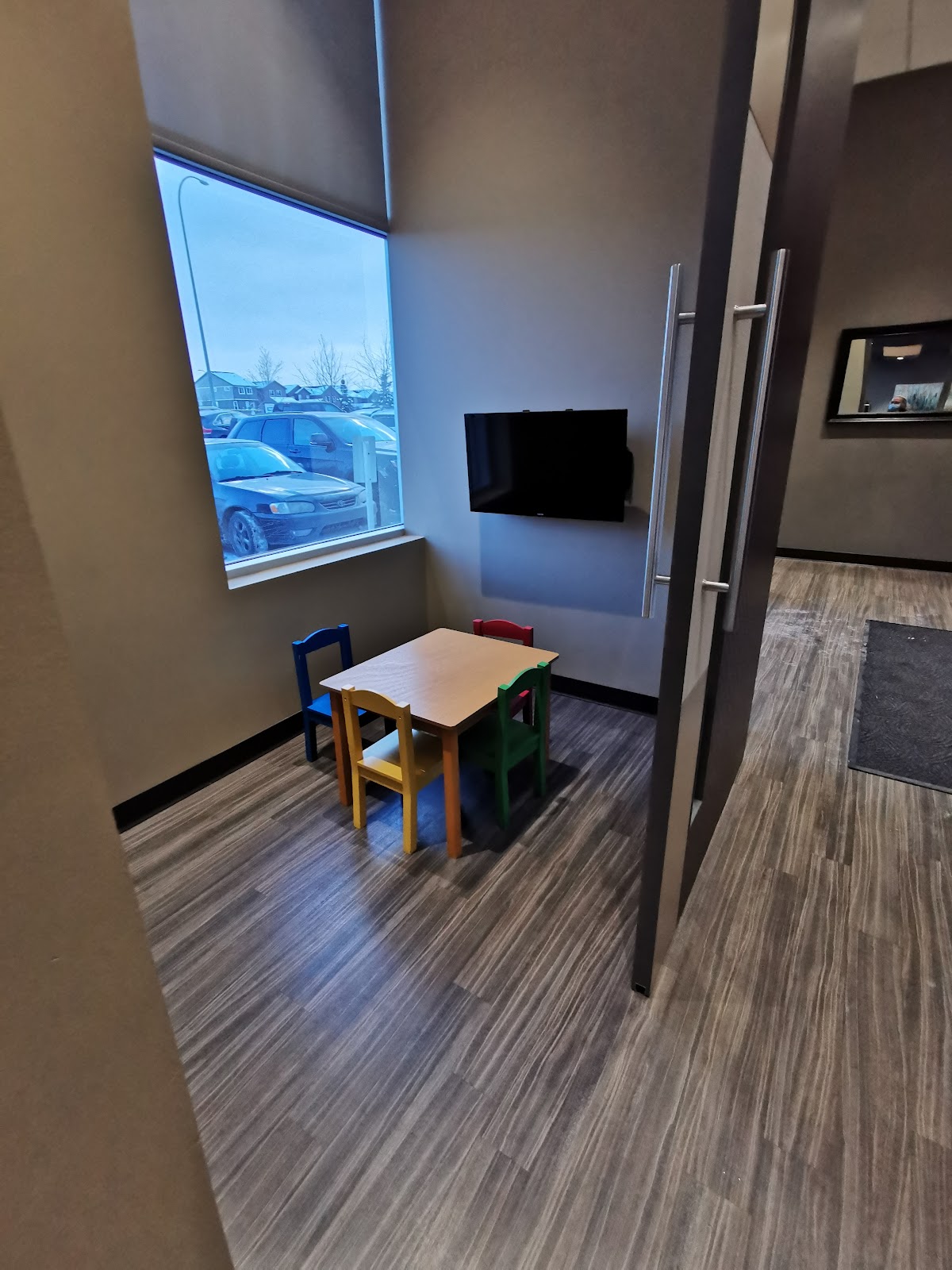 Mahogany Dental Wellness dental clinic in Calgary - Photo 10