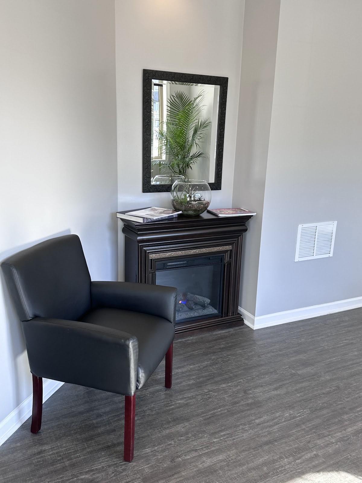 Okanagan Dental & Implant Centre dental clinic in West Kelowna - Photo 4