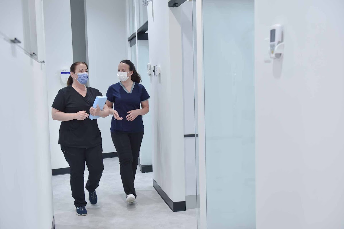 Oakridge Crossing Dental dental clinic in Calgary - Photo 6