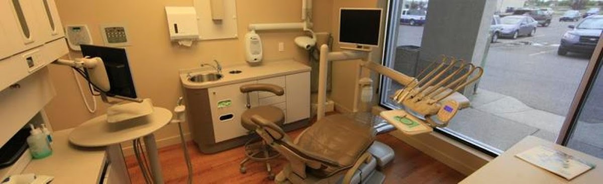 McKnight Dental Clinic dental clinic in Calgary - Photo 8