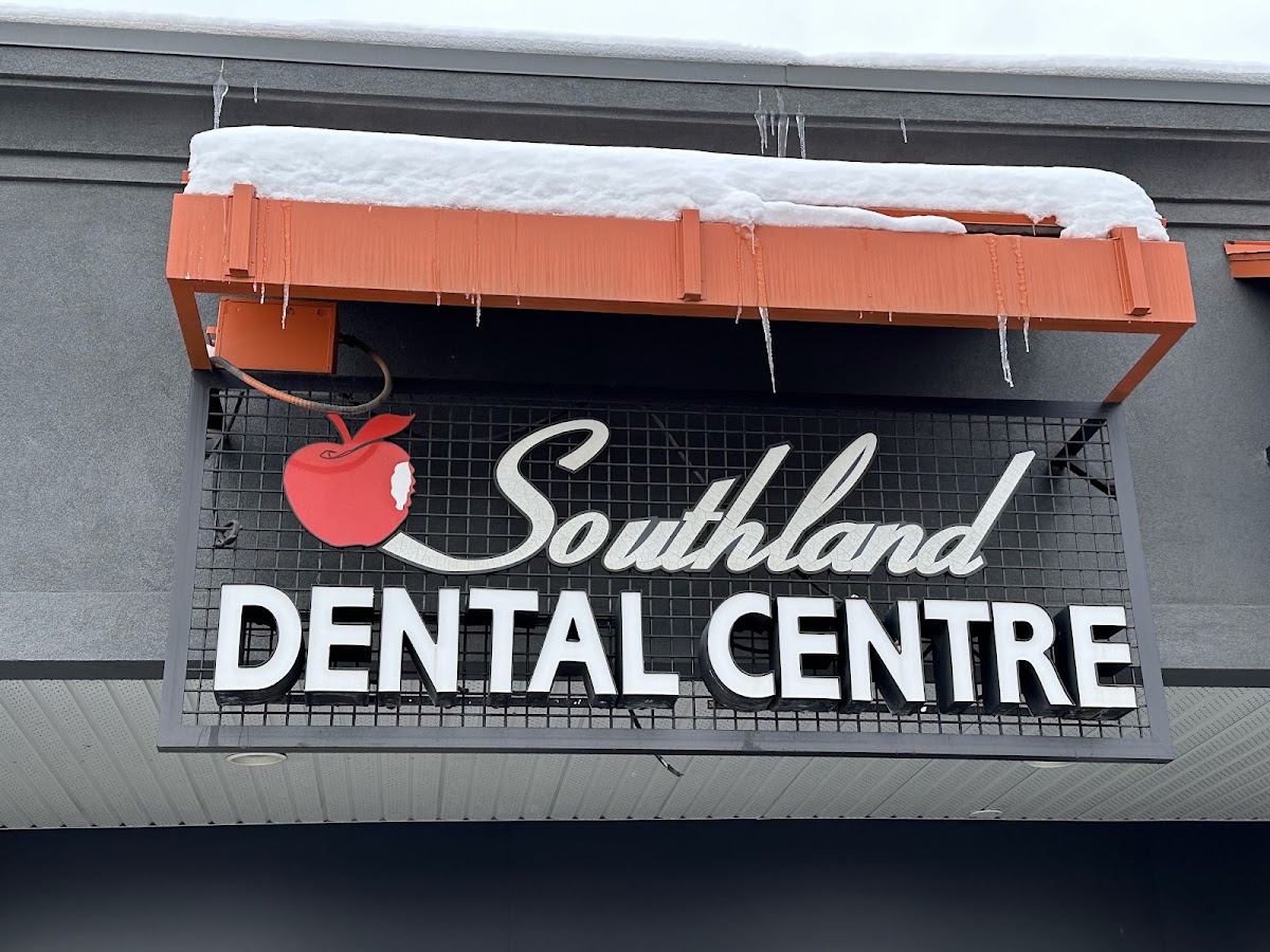 Southland Dental dental clinic in Calgary - Photo 7