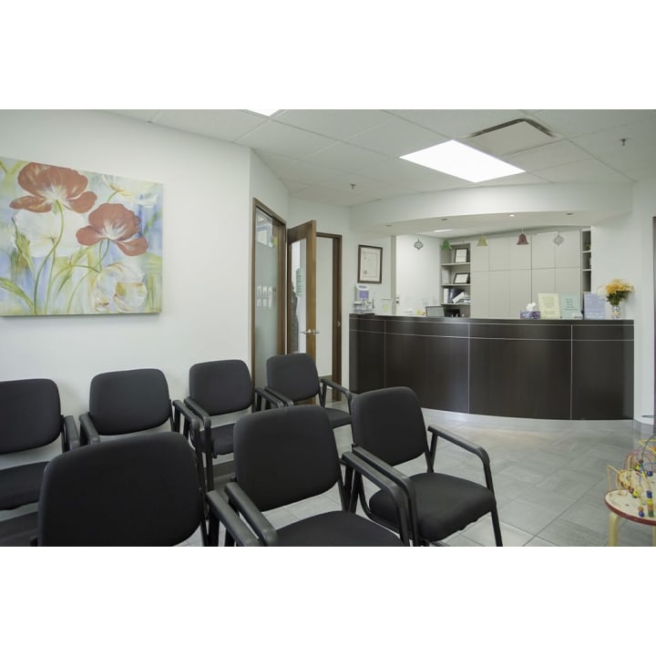 Green Plaza Dental Calgary dental clinic in Calgary - Photo 8