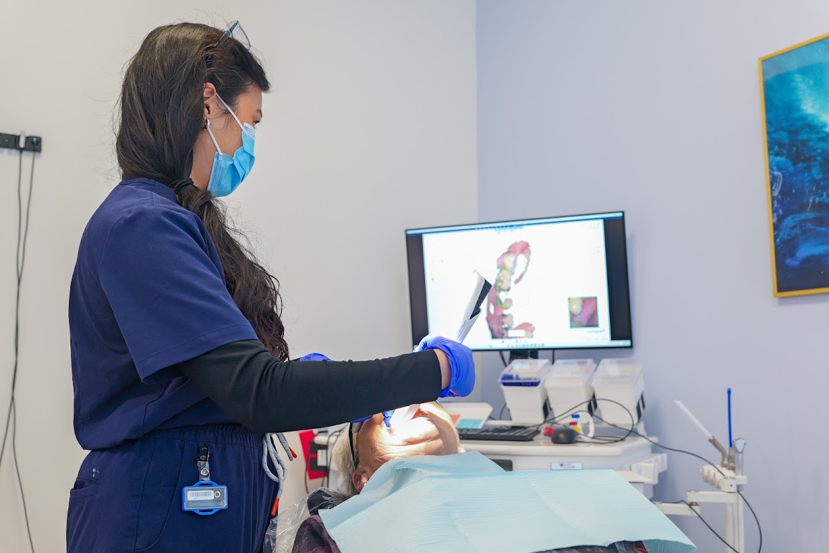 Dental Artisans dental clinic in Calgary - Photo 9