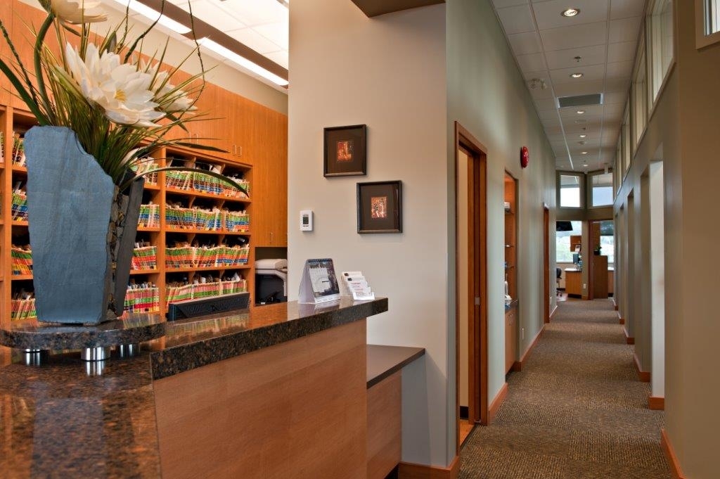 Signature Dental dental clinic in Victoria - Photo 1