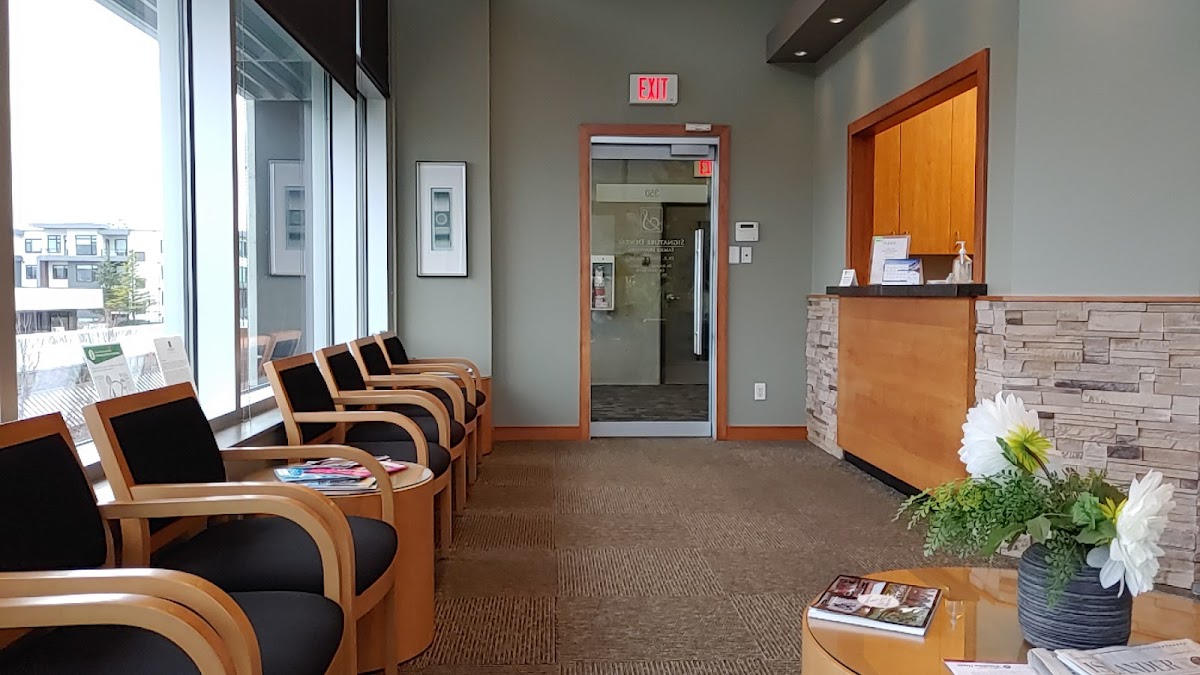 Signature Dental dental clinic in Victoria - Photo 9