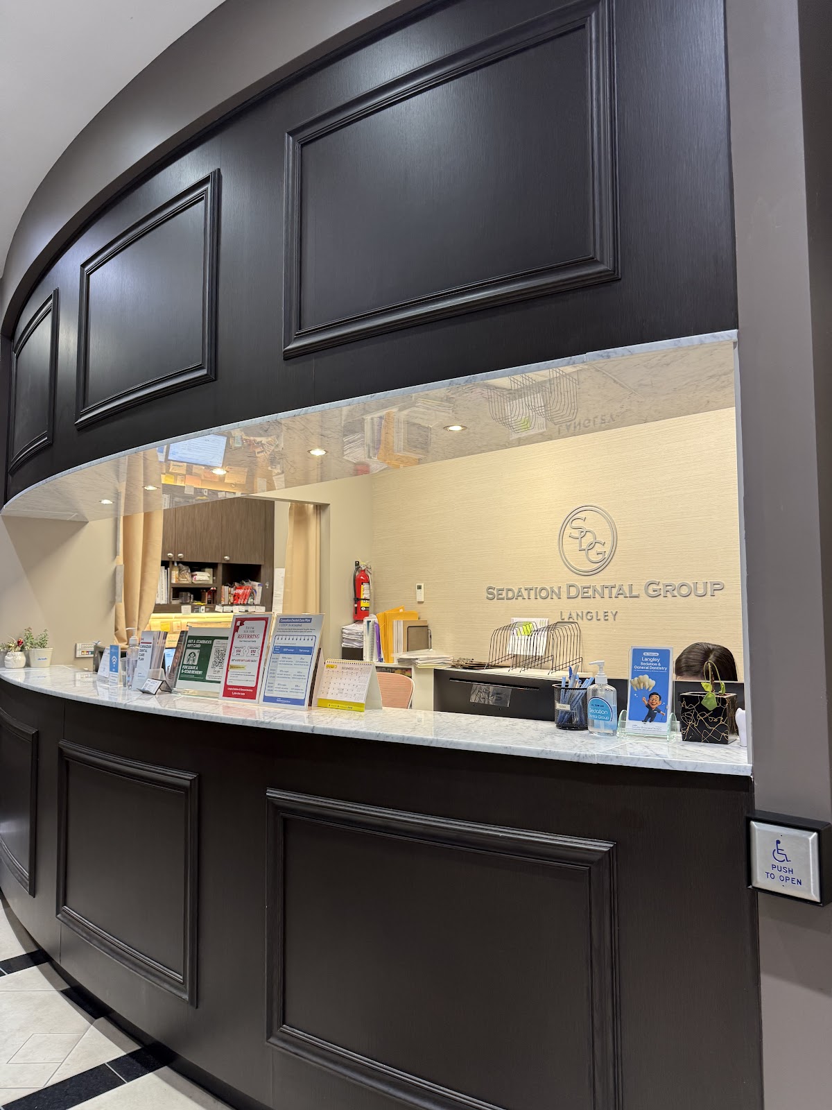 Langley Sedation & General Dentistry - Dr. Tom Lee dental clinic in Langley - Photo 8