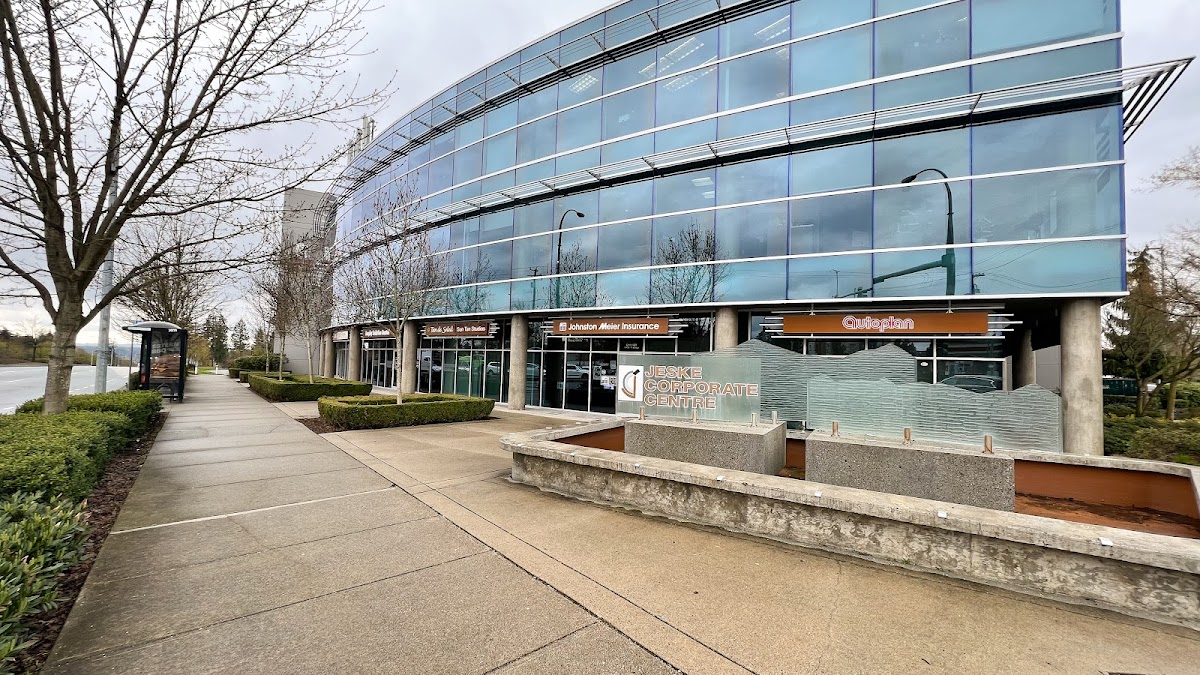 Langley Sedation & General Dentistry - Dr. Tom Lee dental clinic in Langley - Photo 10