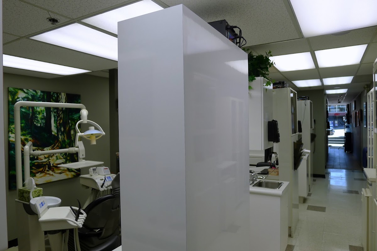 Fourth Avenue Dental Clinic dental clinic in Vancouver - Photo 3