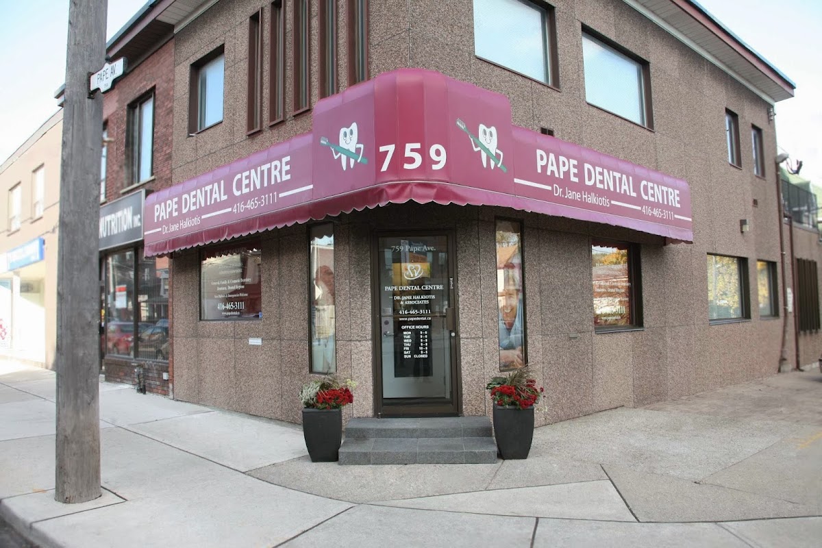 Pape Dental Centre - Dental Clinic Danforth dental clinic in Toronto - Photo 7