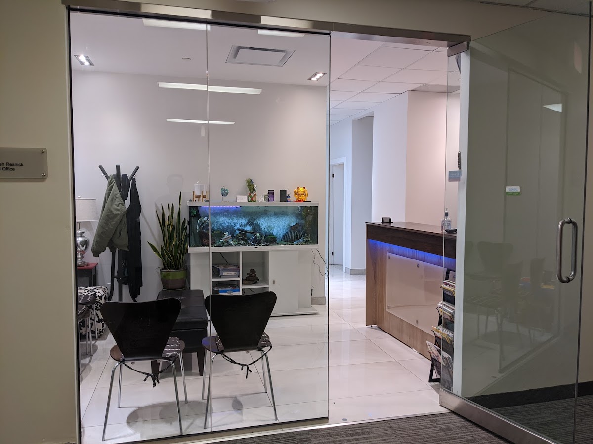 Wynford Dental dental clinic in Toronto - Photo 8