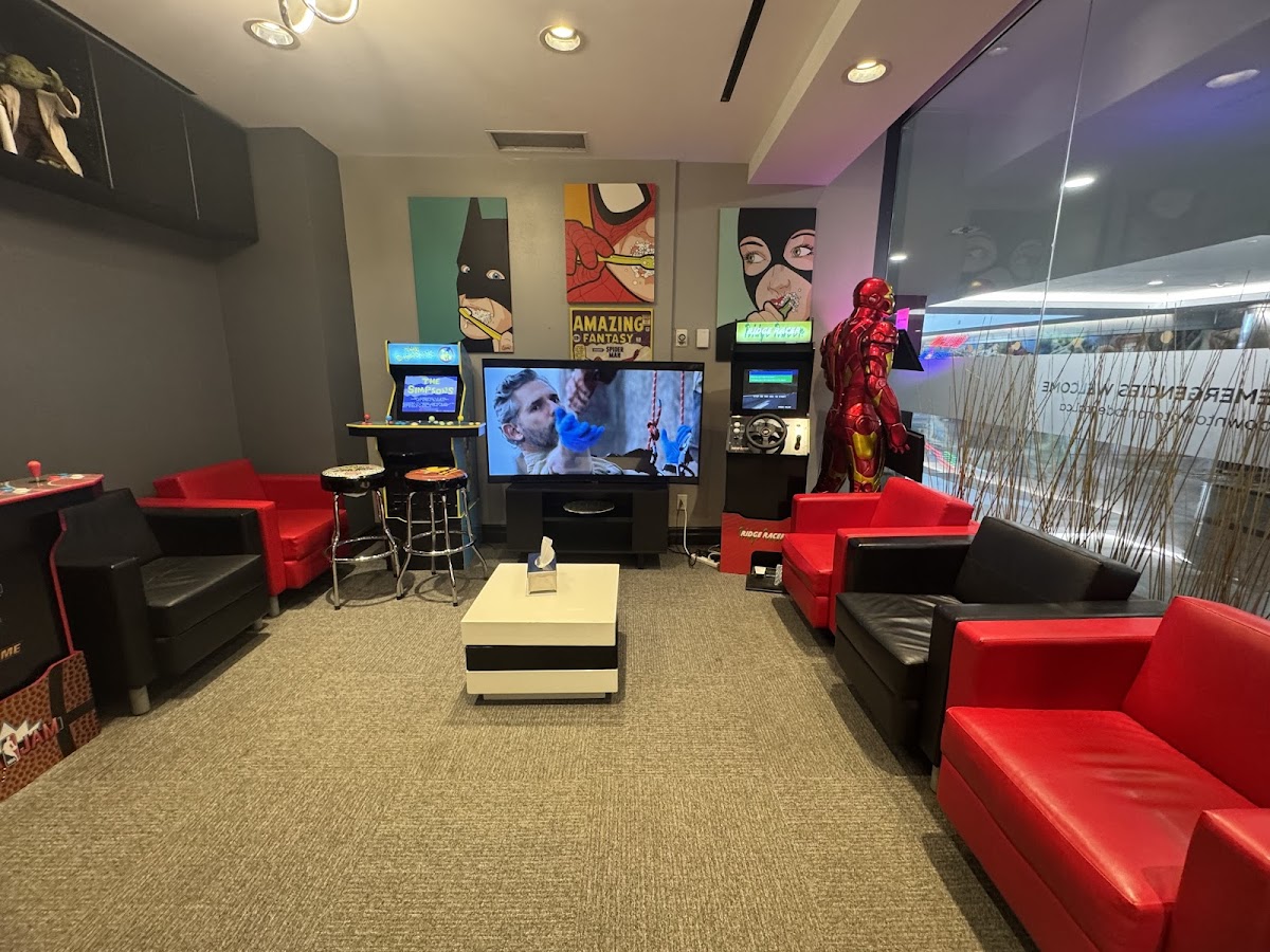 Downtown Dental Associates dental clinic in Toronto - Photo 9