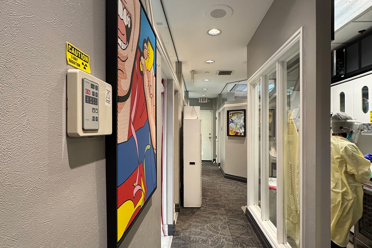 Downtown Dental Associates dental clinic in Toronto - Photo 8