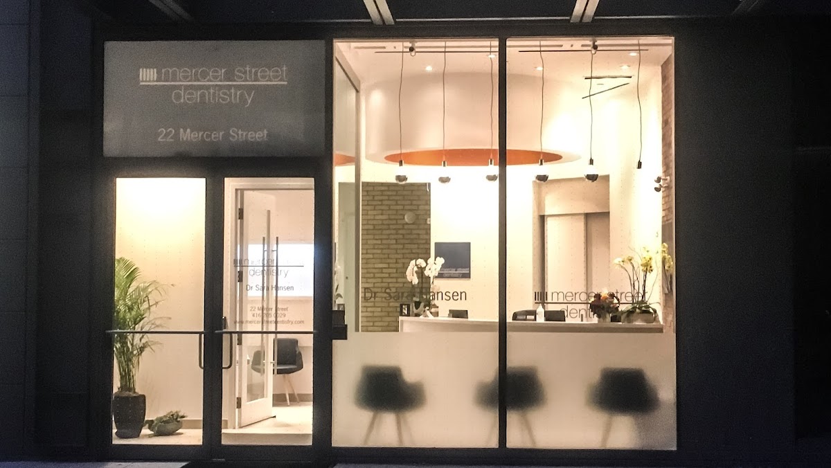 Mercer Street Dentistry dental clinic in Toronto - Photo 3