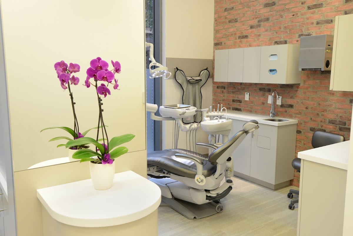 Mercer Street Dentistry dental clinic in Toronto - Photo 5