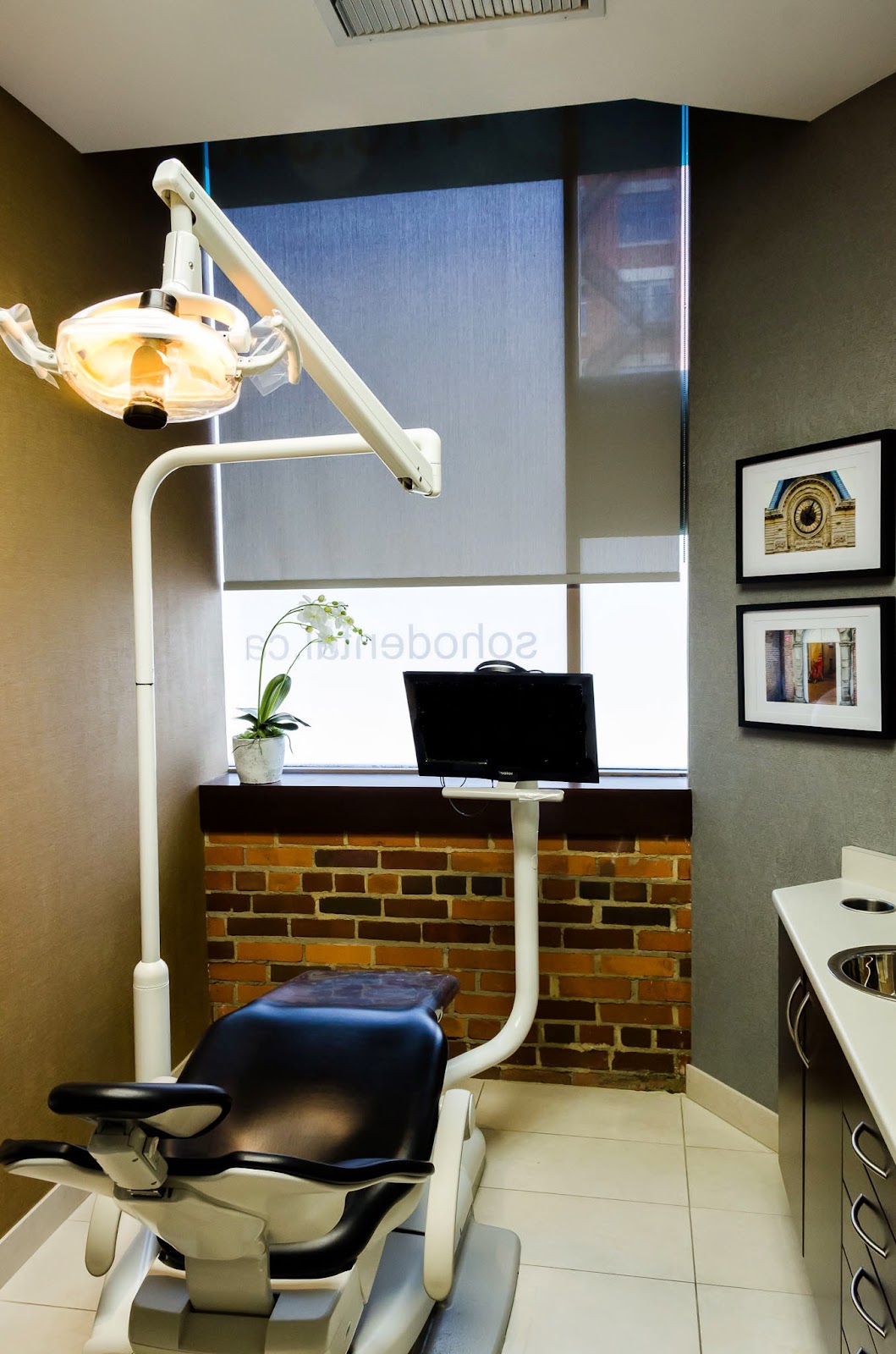 Soho Dental dental clinic in Toronto - Photo 10