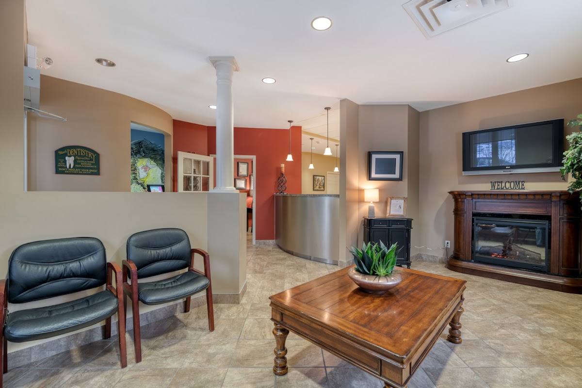 Family Dental Centre dental clinic in Mississauga - Photo 3