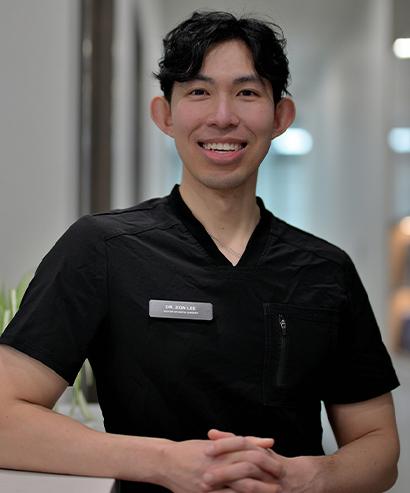 Dr. Zion Lee