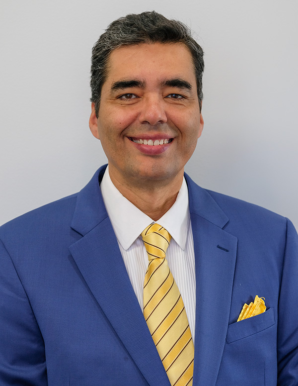 Dr. Taneshwar Chahal