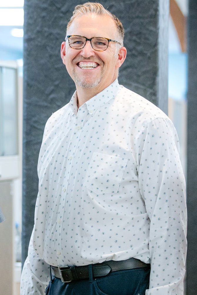 Dr. Tim Kearns