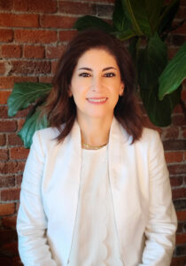 Dr. Negar Salimi