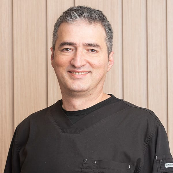 Dr. Afshin Emami