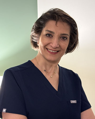 Dr. Parand Keshavarzi