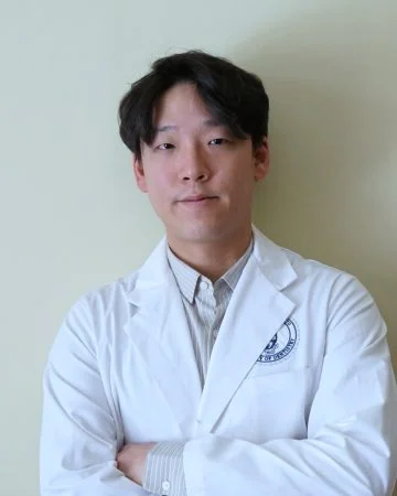 Dr. John (Jongwook) Kim