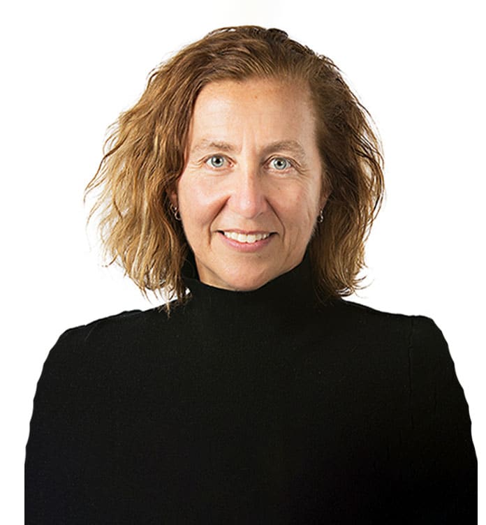 Dr. Karina Roth