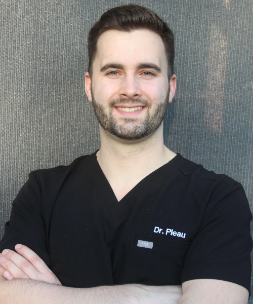 Dr. Yannick Pleau