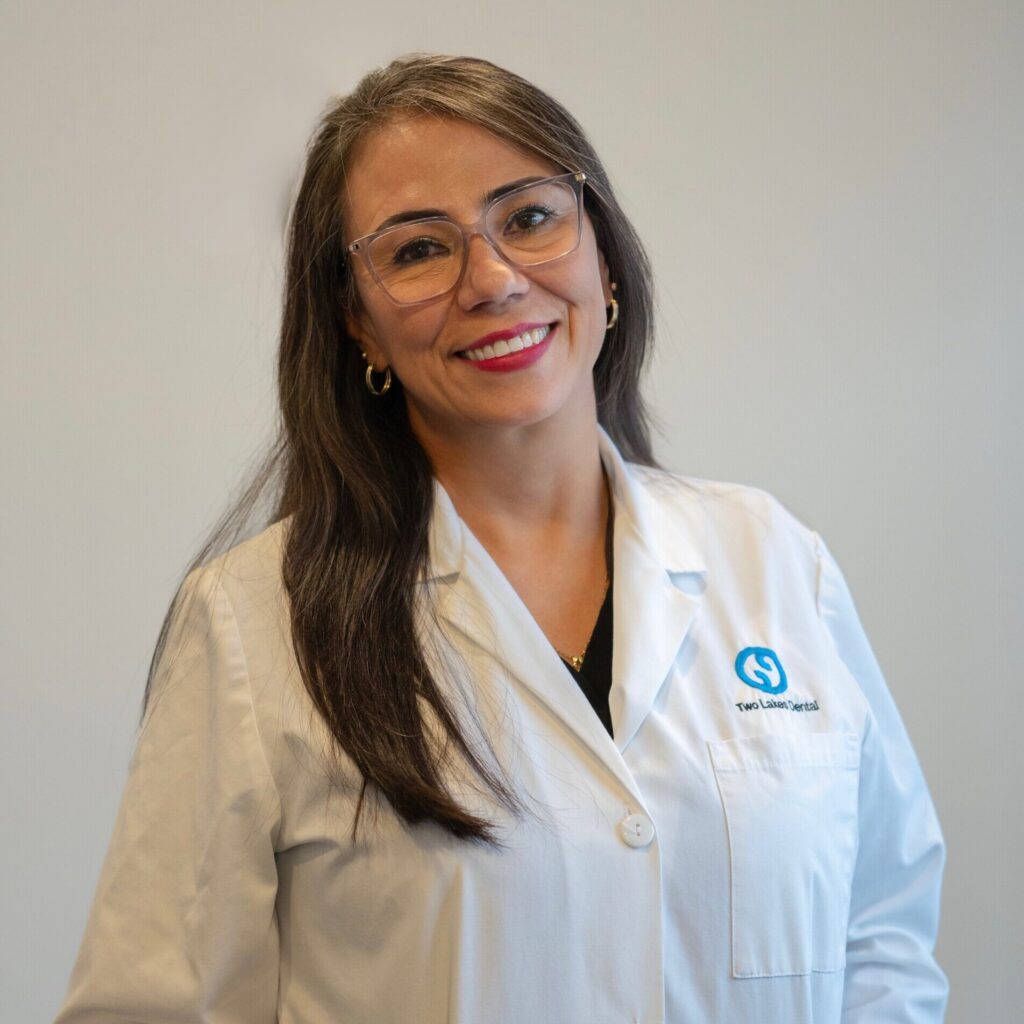 Dr. Alexandra Zapata
