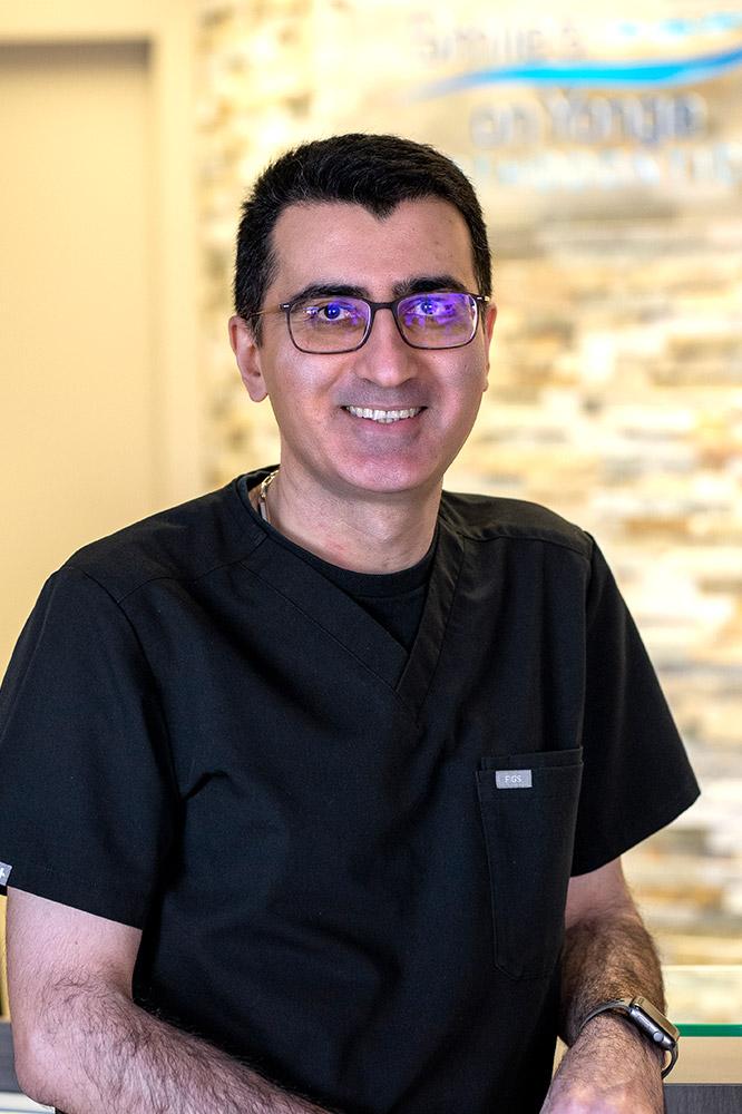 Dr. Roozbeh Rashed