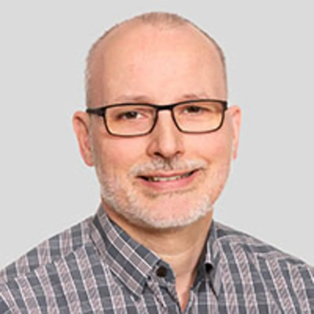 Dr Louis-René Charette