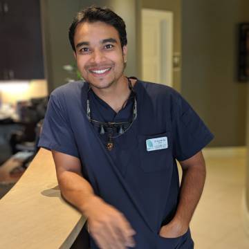 Dr. Saurabh Jha