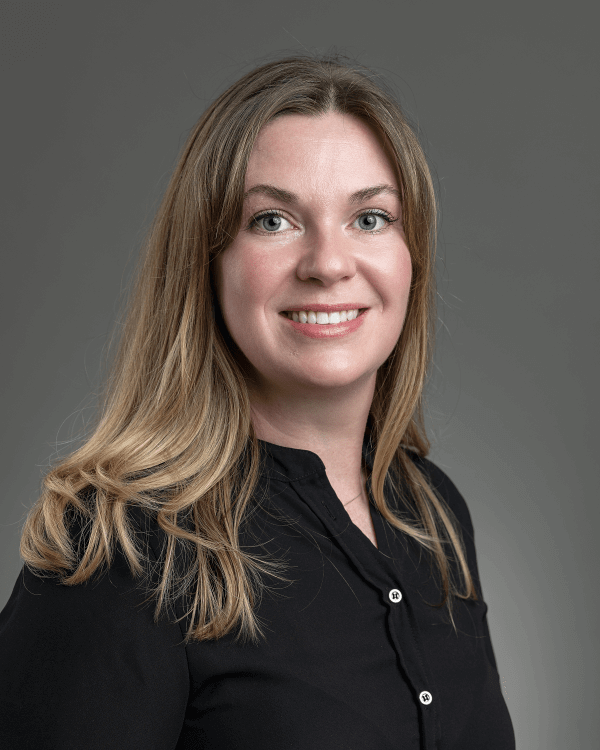 Dr. Jennifer Curran