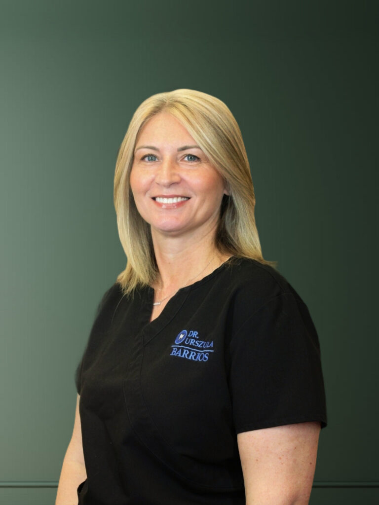 Dr. Urszula Barrios