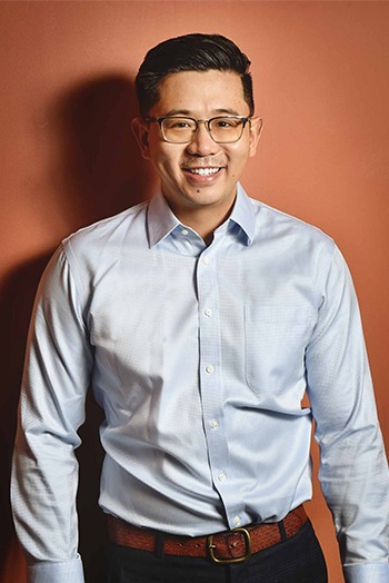 Dr. Steven Guo