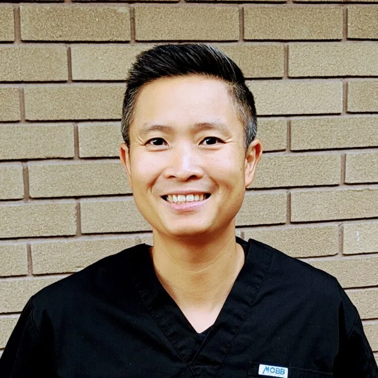 Dr. Nikki Moshiri