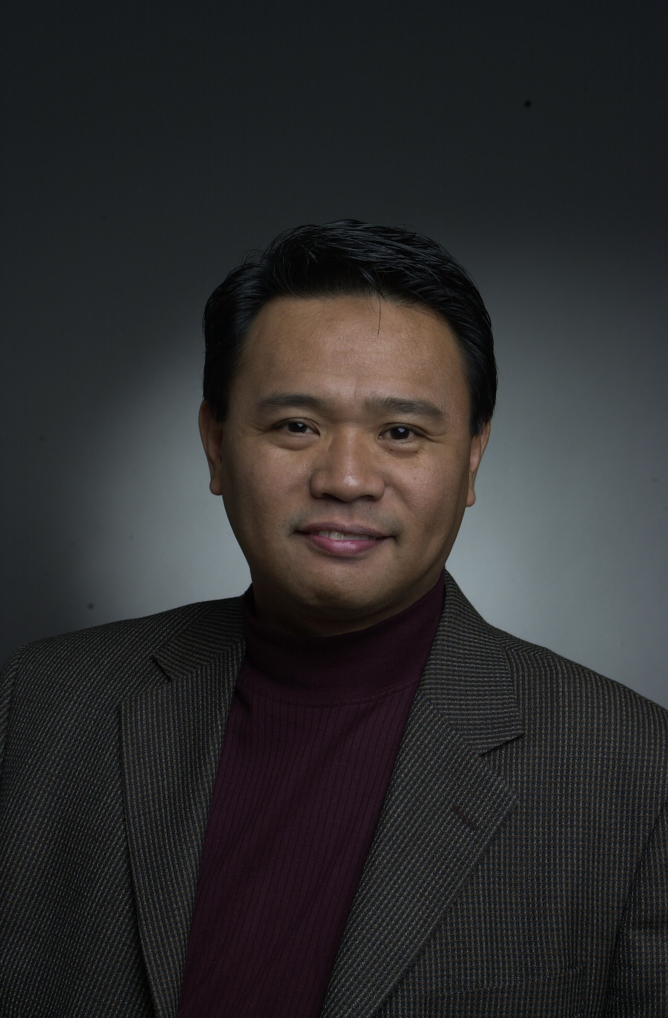 Dr. Emmanuel Enguito
