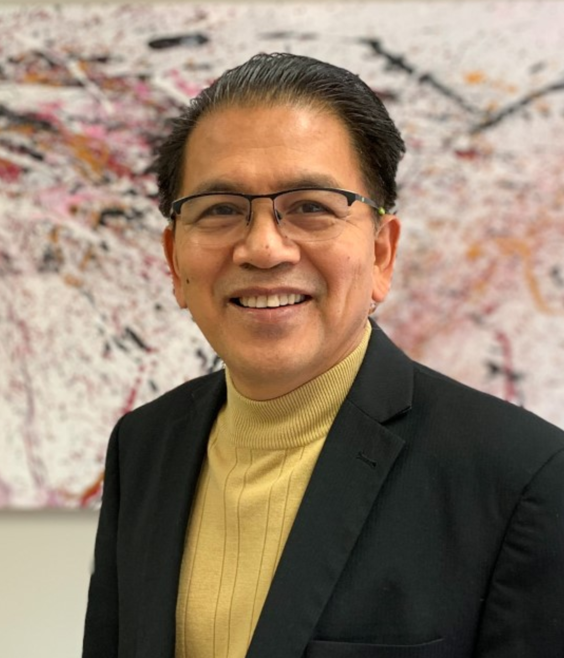 Dr. Roland Estrabillo