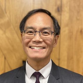 Dr. Kuen Chow